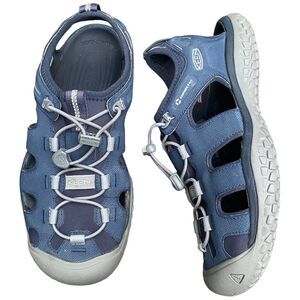 KEEN navy closed-toe water shoe outdoor sandals Size men’s US 8